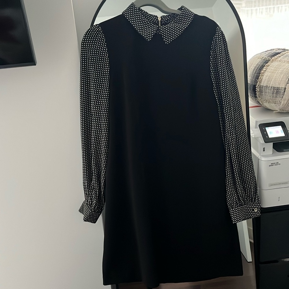 Sheath dress with polka dot long sleeve